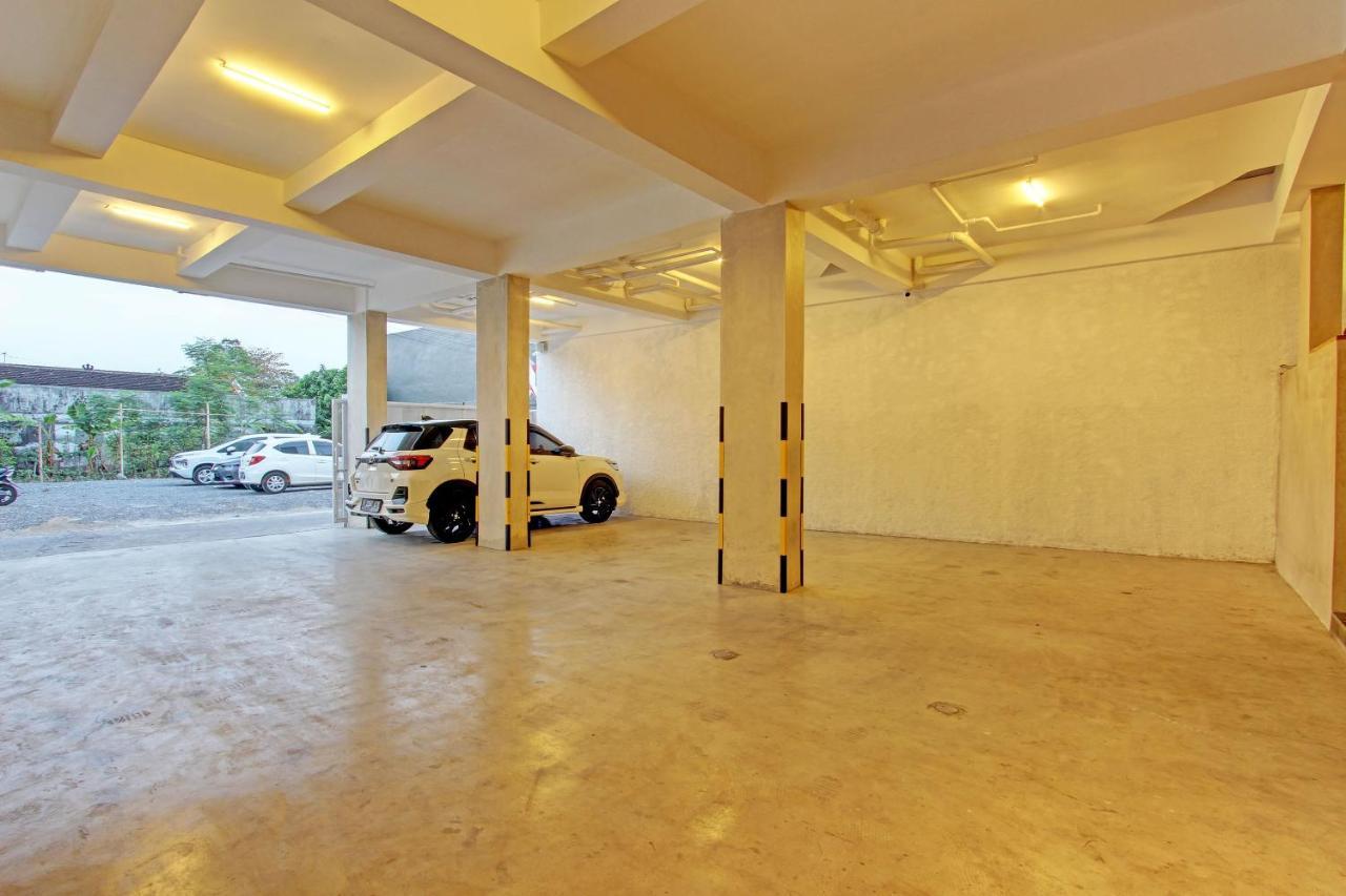 Super Oyo Capital O 92987 Keenan Living Perumnas Maguwo ภายนอก รูปภาพ